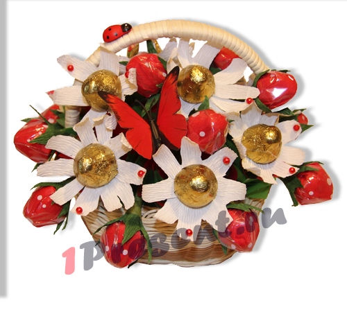 L002.99 Букет из конфет *Ягодки, клубнички* L002.99 Букет из конфет *Ягодки, клубнички*